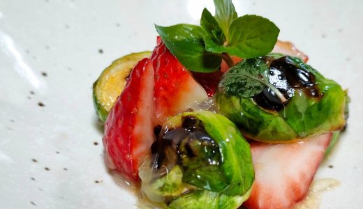 てまかけるの精進料理～芽キャベツと苺のフルーツサラダ～